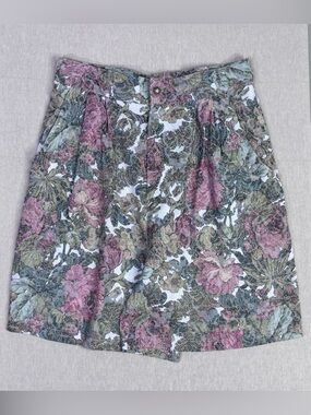 Vintage Britland Floral High Waist Shorts USA Tapestry Pleated Size 13
